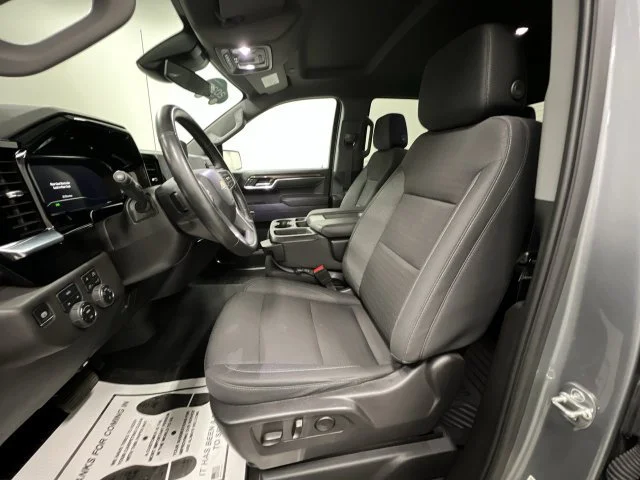 2025 Chevrolet Silverado 1500 LT - Photo 20