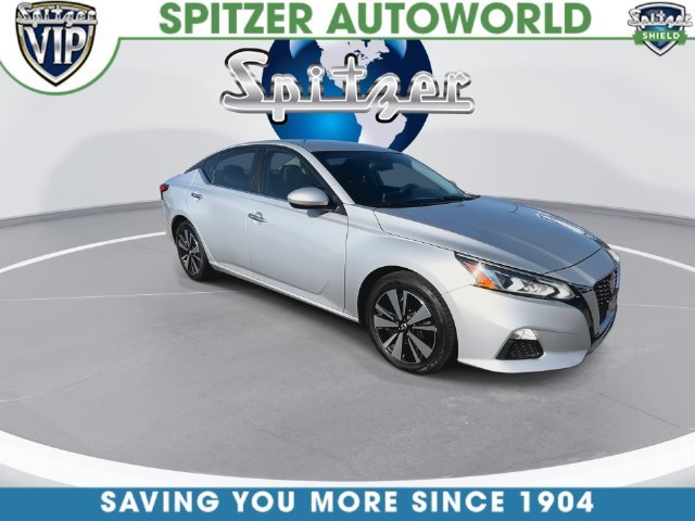 Used 2021 Silver Nissan 2.5 SV image 4