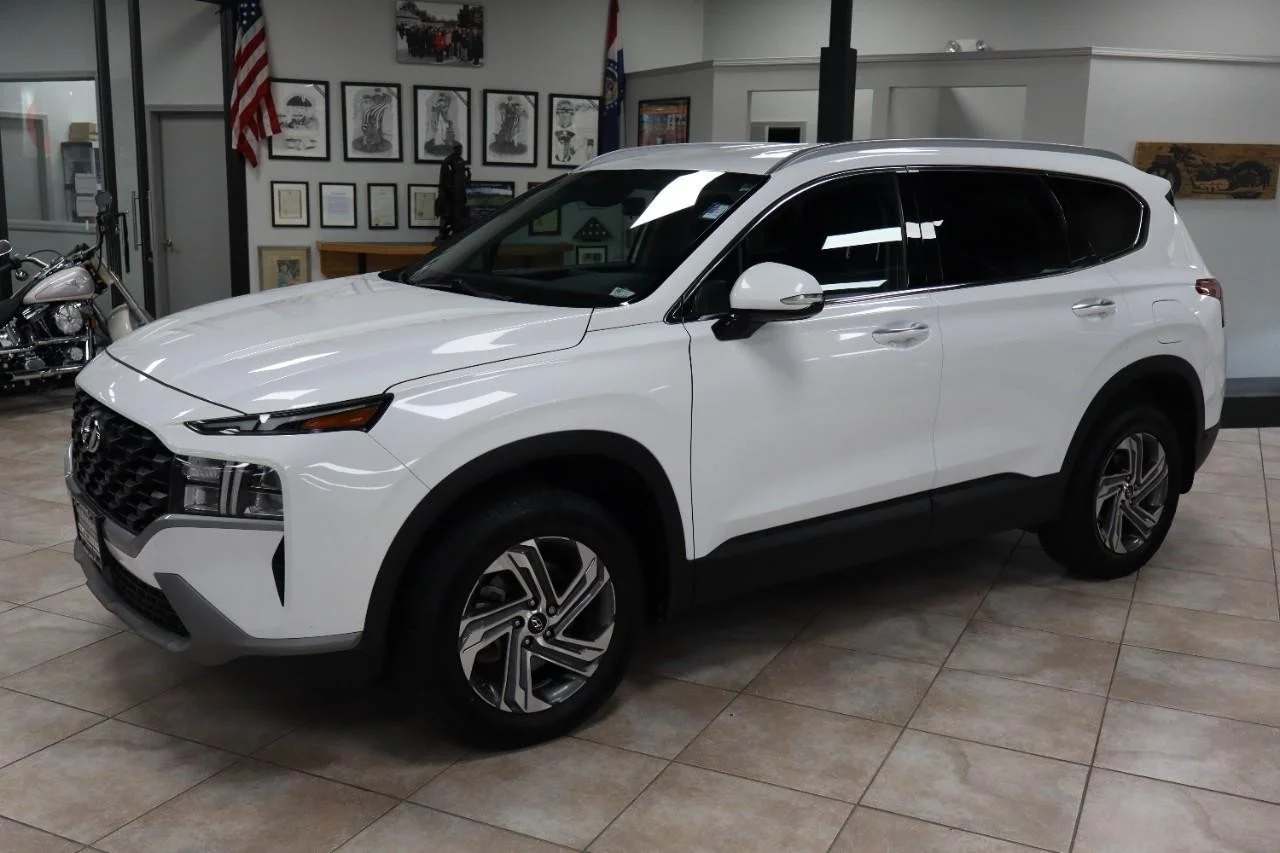 Used 2023 Serenity White Pearl Hyundai SEL image 2