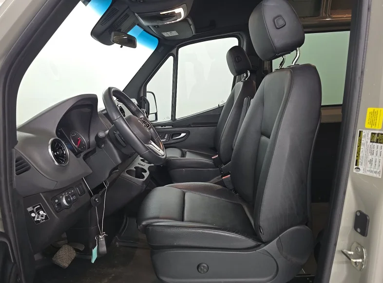 Used 2023 Pebble Gray Mercedes-Benz Cargo 170 WB image 7