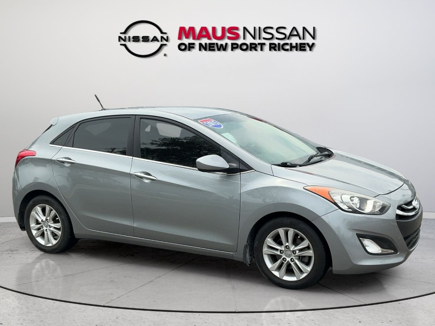Used 2015 Gray Hyundai Base image 14