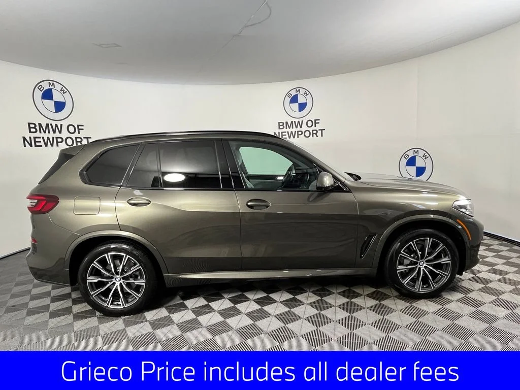 Certified Used 2023 Manhattan Green Metallic BMW xDrive40i image 11