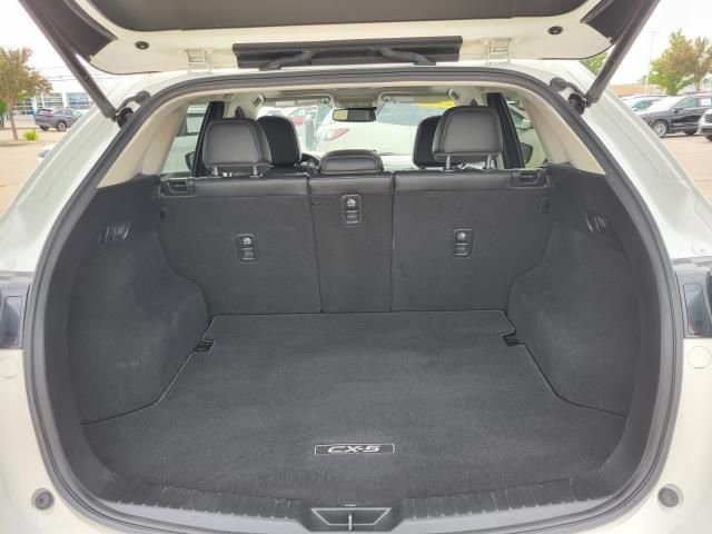 Used 2021 White Mazda Touring image 8