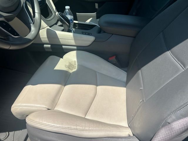 Used 2017 White Cadillac Luxury image 11