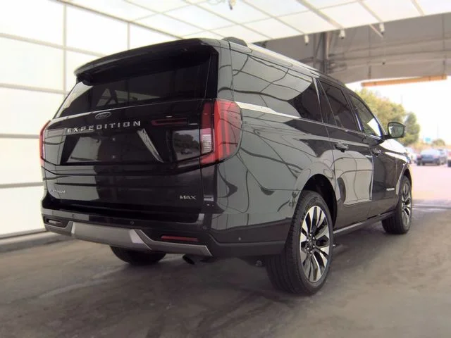 Used 2025 Gray Ford Platinum image 9
