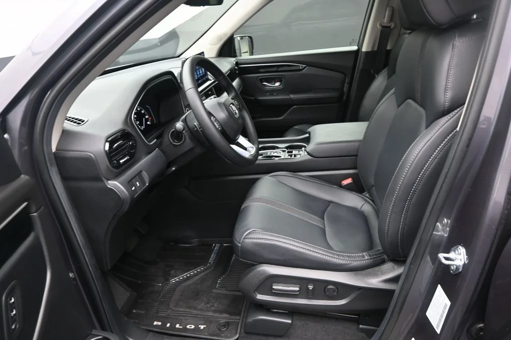 Used 2025 Modern Steel Metallic Honda EX-L image 15