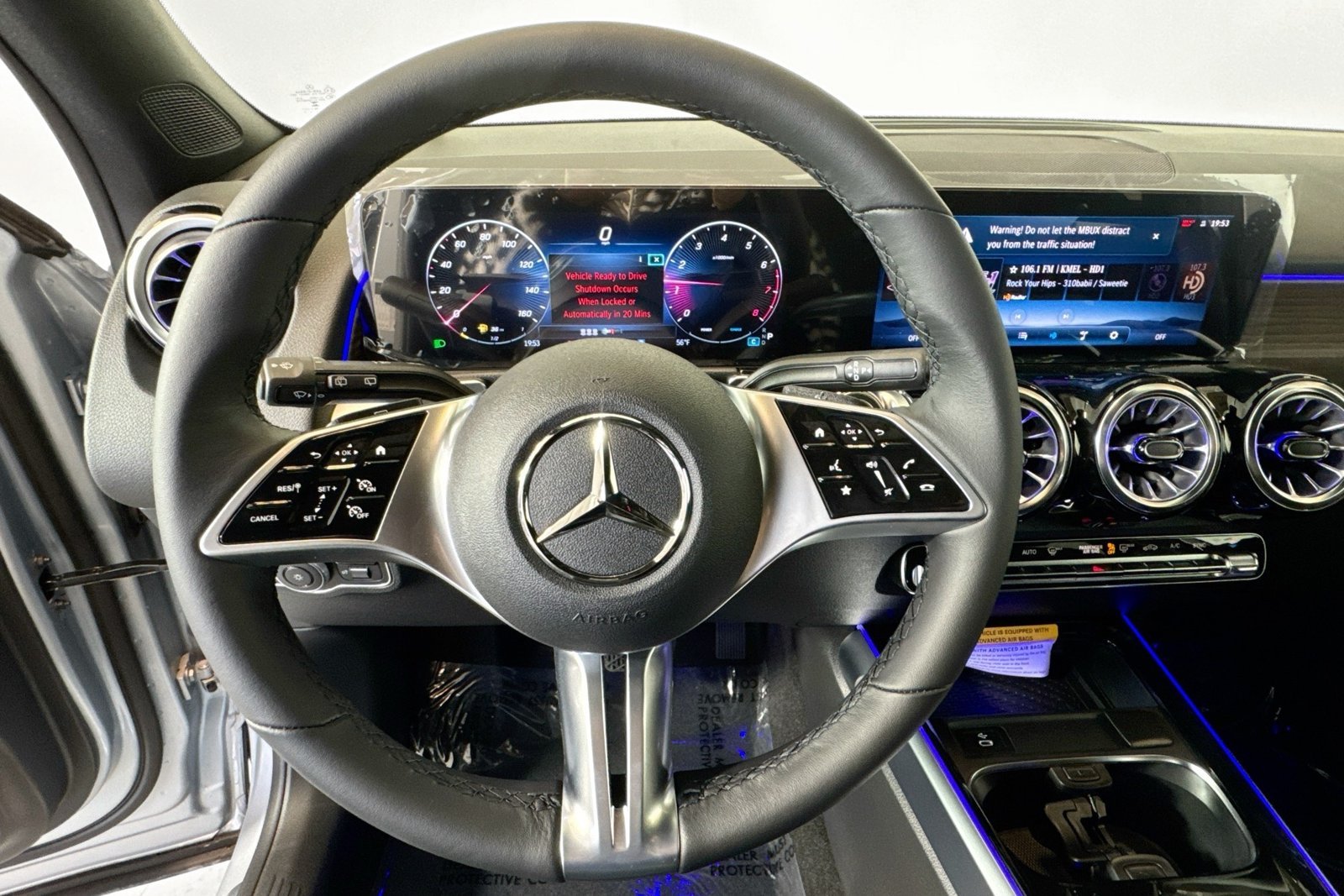New 2026 Cirrus Silver Metallic Mercedes-Benz GLB 250 image 11