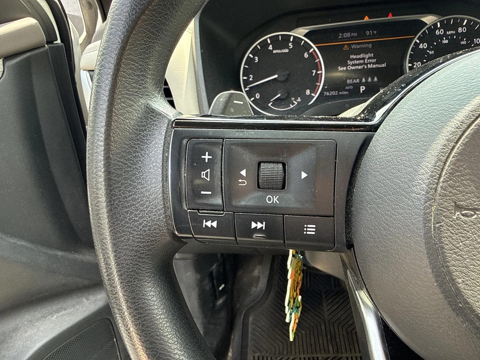 Used 2021 Pearl White Tricoat Nissan SV image 11