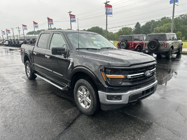Used 2025 Black Ford XLT image 11