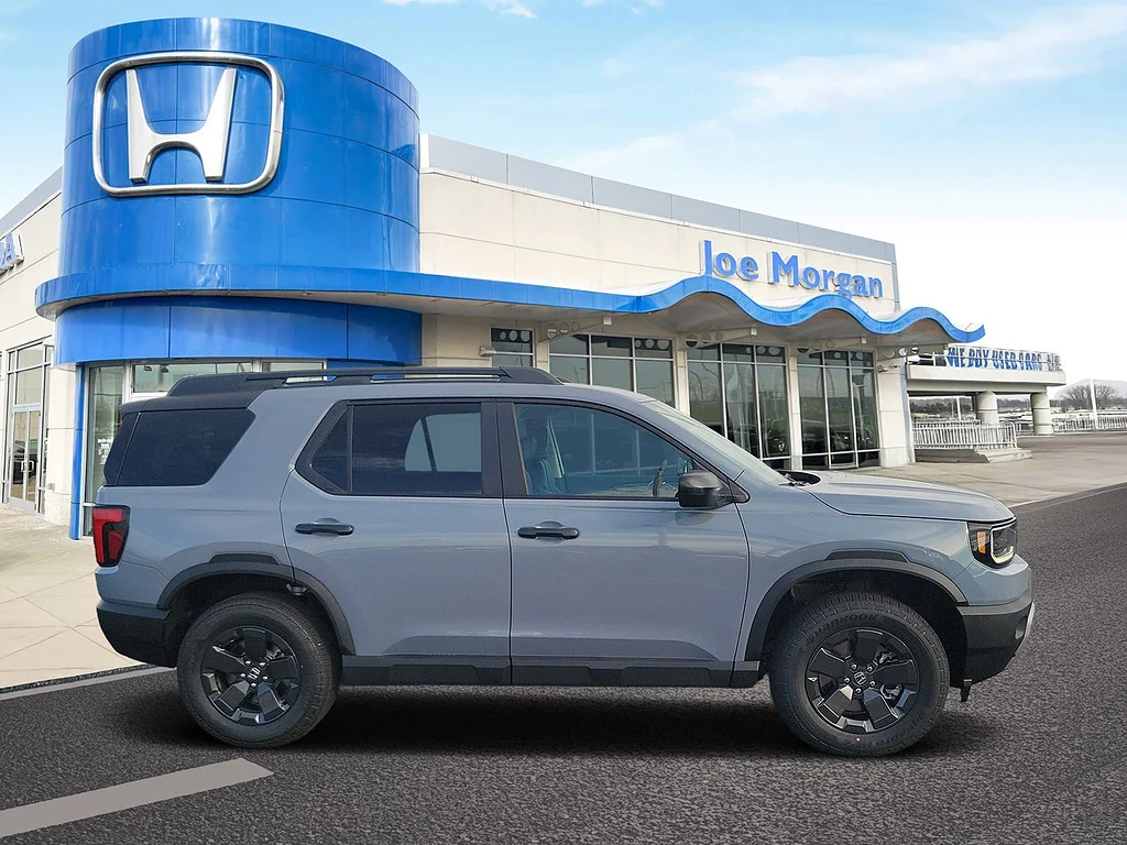 New 2026 Sonic Gray Pearl Honda RTL image 3