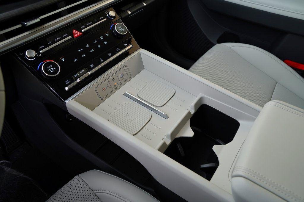 2025 Hyundai Santa Fe SEL - Photo 20