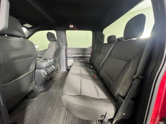 Used 2021 Red Ford XLT image 13