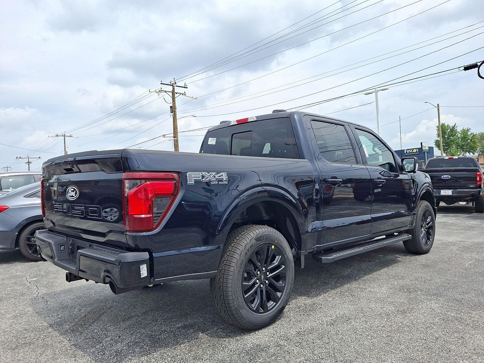 New 2026 Antimatter Blue Metallic Ford XLT image 4