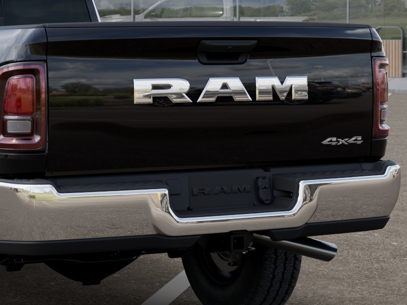 New 2026 Diamond Black Crystal Pearl-Coat Exterior Paint RAM Tradesman image 30