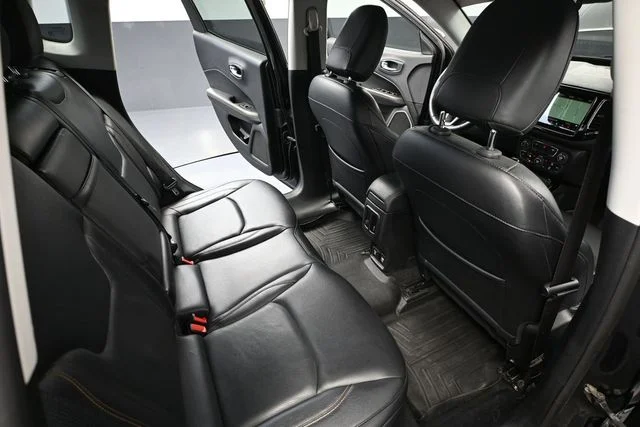 Used 2017 Black Jeep Limited image 38