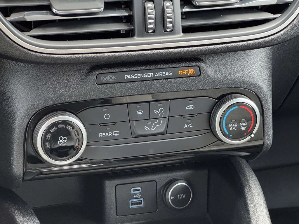 Used 2021 Blue Ford S image 19