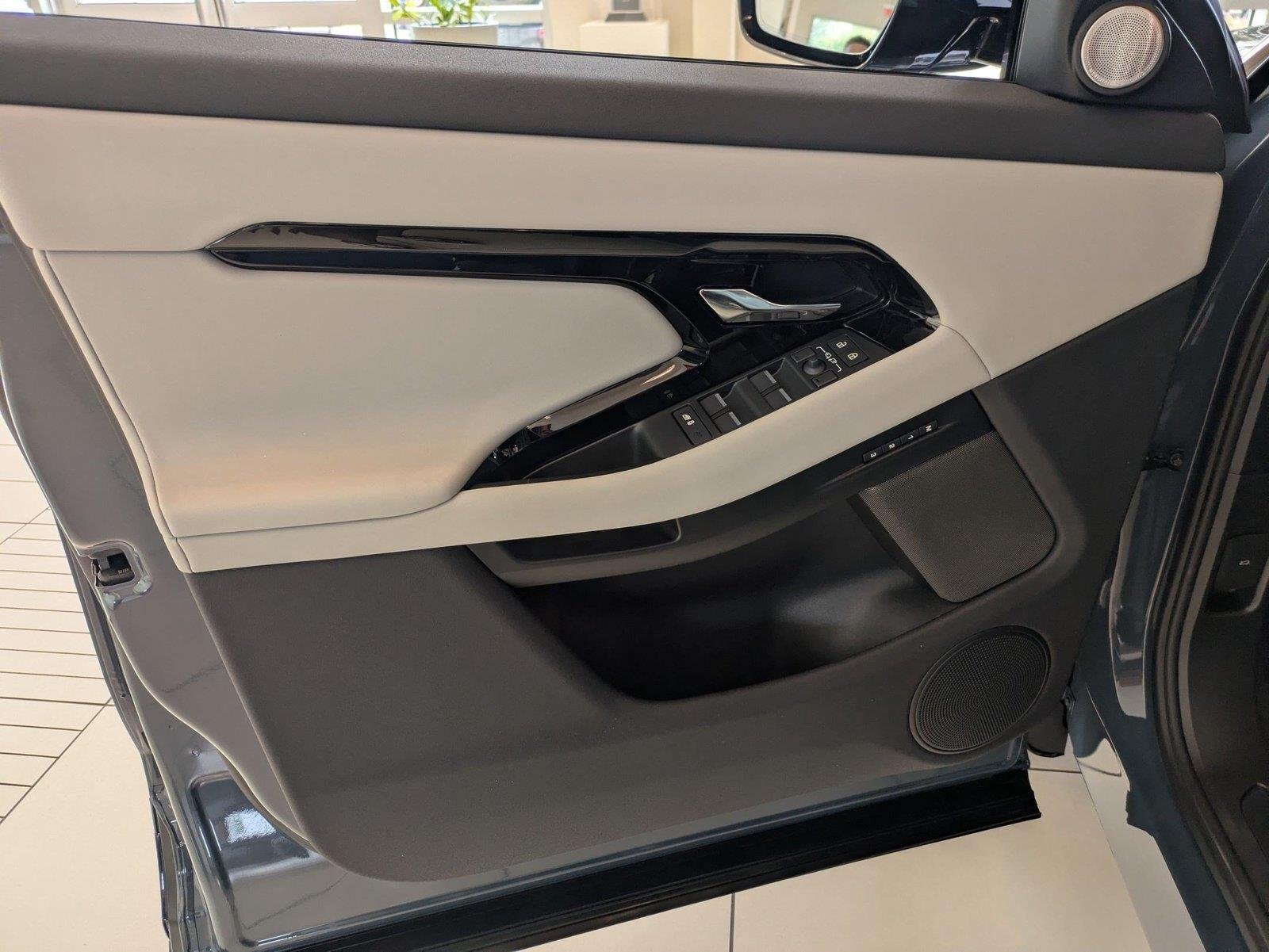New 2026 Tribeca Blue Land Rover Hoxton Edition image 6