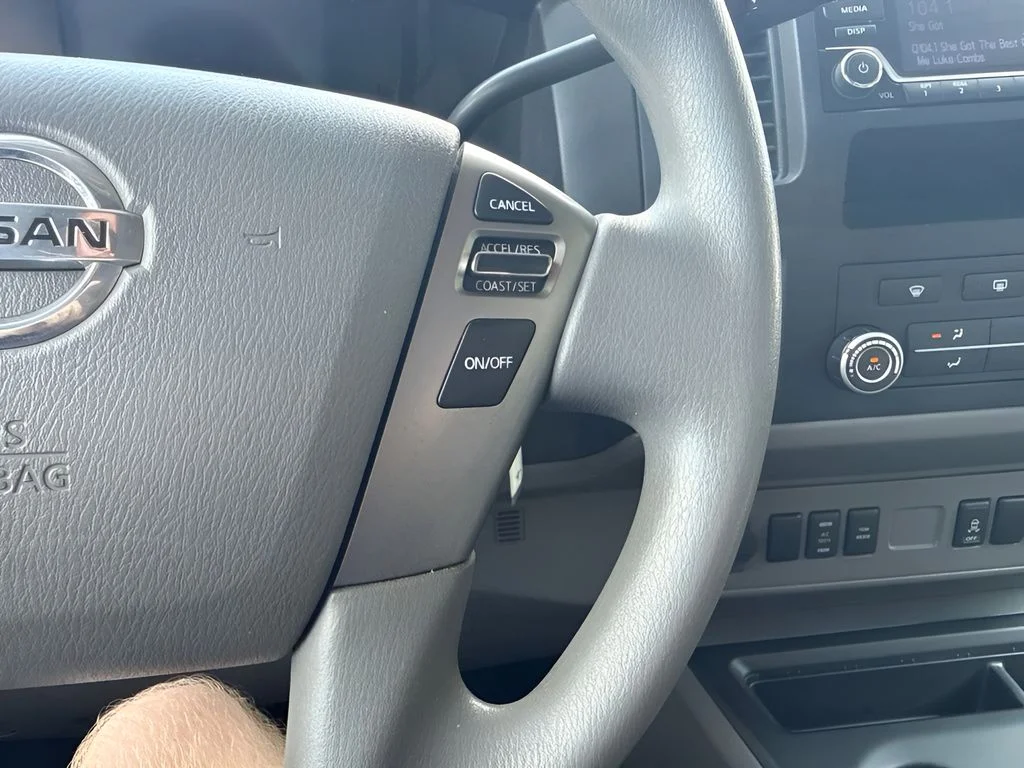 Used 2018 White Nissan SL image 14
