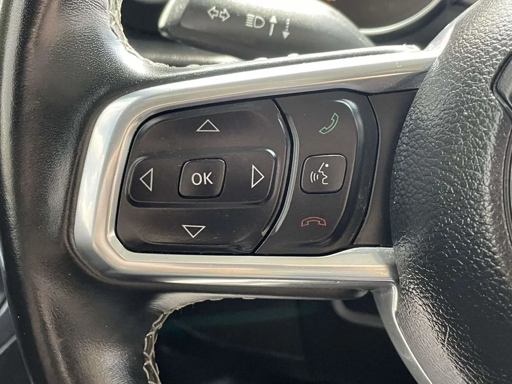 Used 2022 Gray Jeep Unlimited Sahara image 29