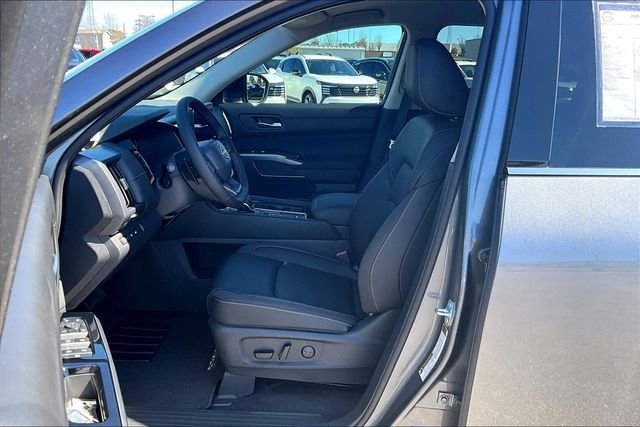 New 2026 Nissan Pathfinder SL 4D Sport Utility