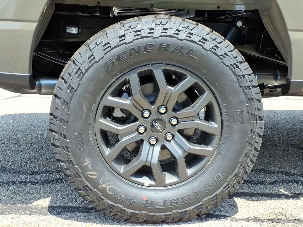 New 2026 Marsh Gray Ford Tremor image 9
