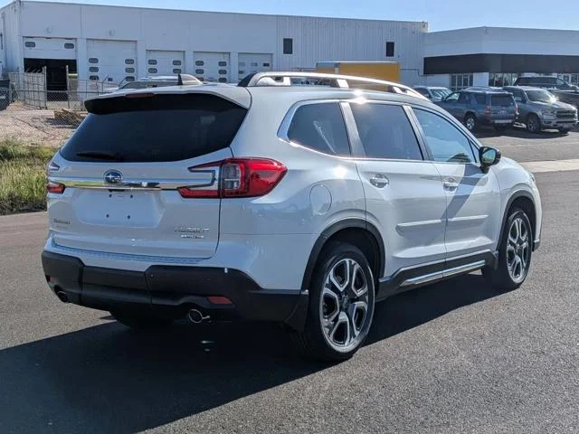 New 2026 CRYSTAL WHITE PEARL Subaru Limited 7-Passenger image 33