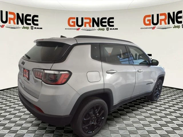 New 2026 Silver Zynith Metallic Clear-Coat Exterior Paint Jeep Latitude image 2