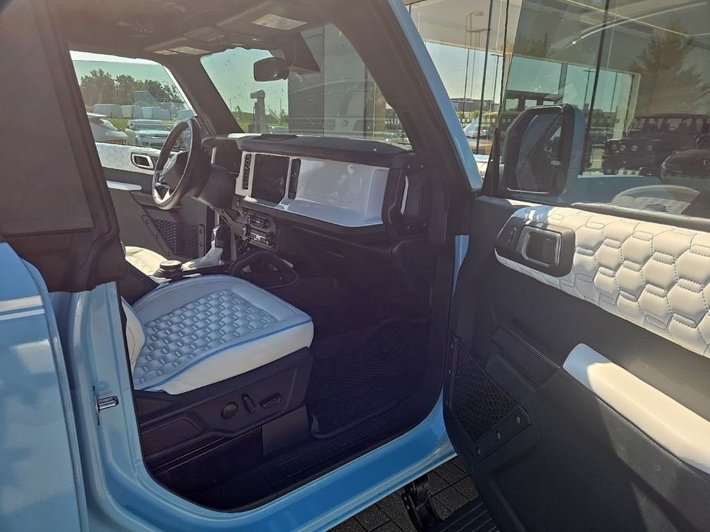 Used 2024 Blue Metallic Ford Outer Banks image 15