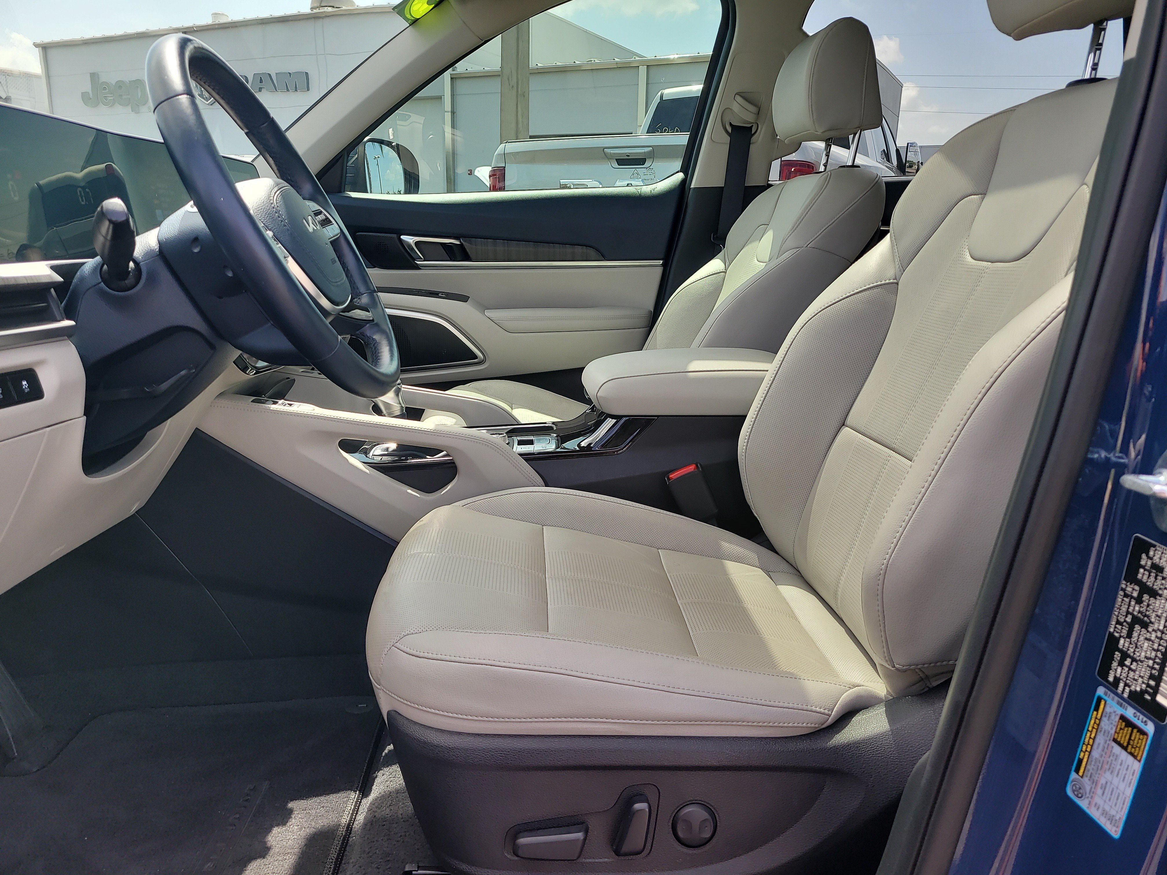 Used 2023 Midnight Lake Blue Kia EX image 18