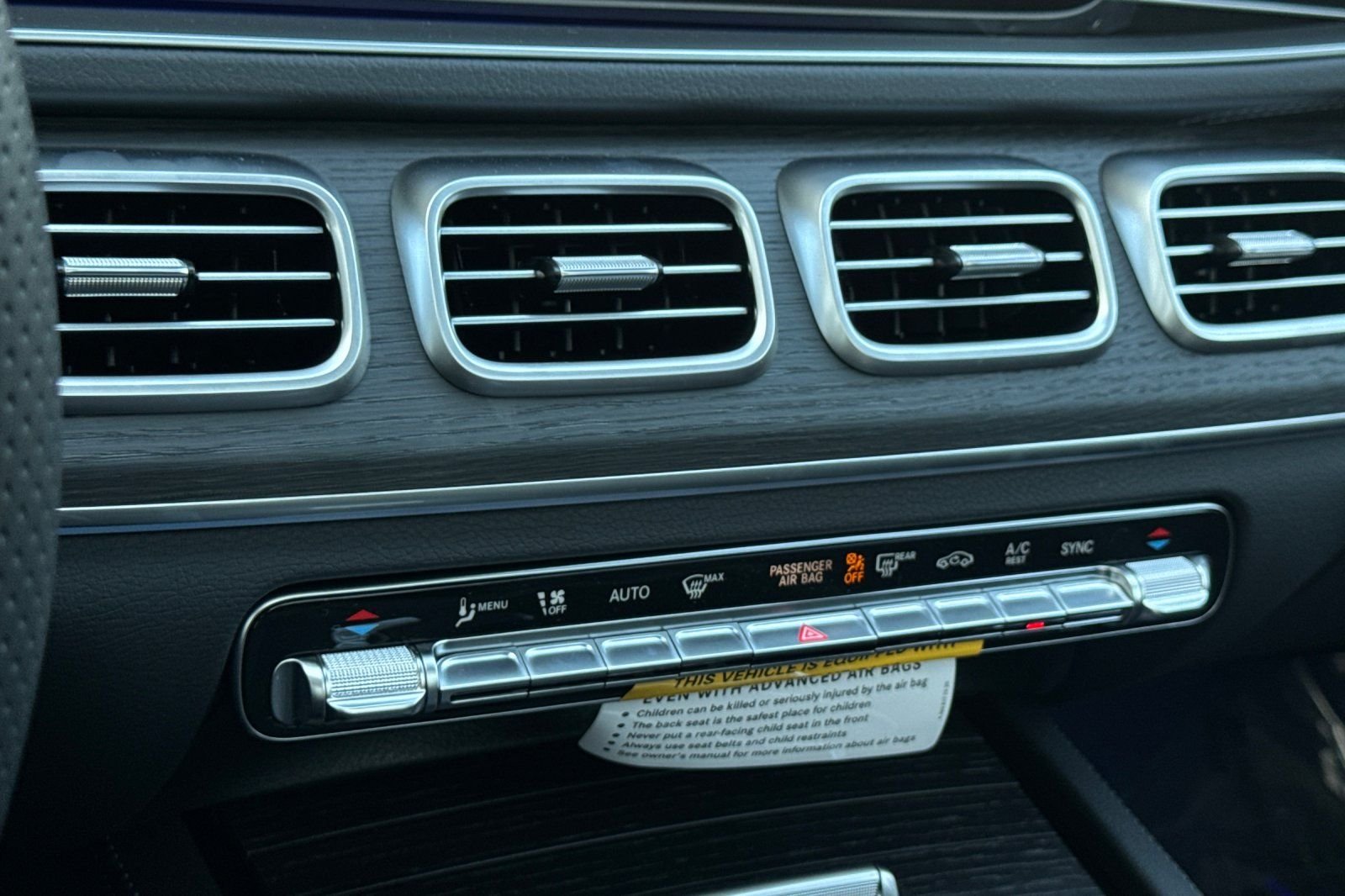 New 2026 Polar White Mercedes-Benz GLS 450 image 18