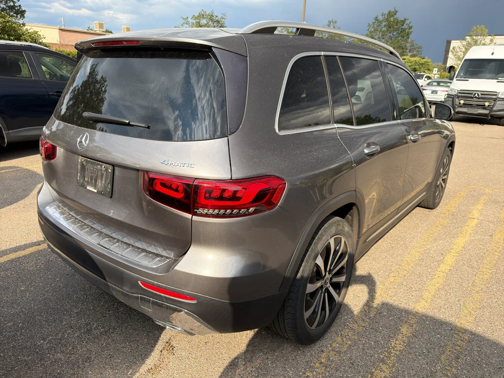 Used 2022 Mountain Grey Metallic Mercedes-Benz 250 4MATIC® image 7