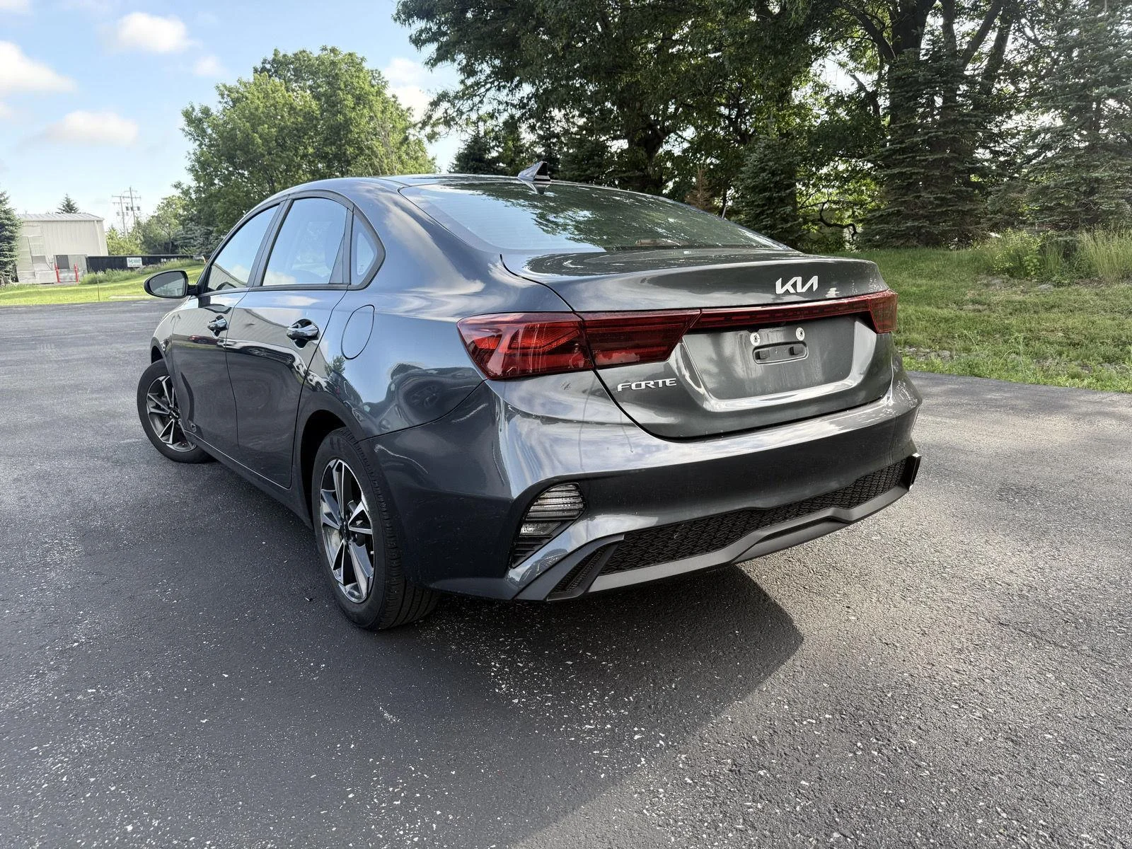 Used 2023 Gravity Gray Kia LXS image 2