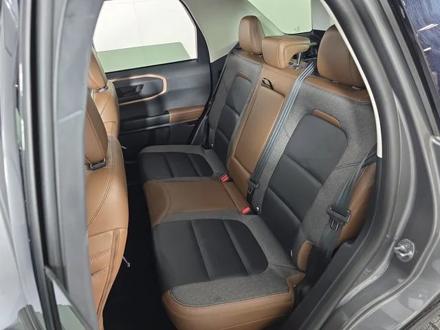Used 2022 Gray Metallic Ford Outer Banks image 18
