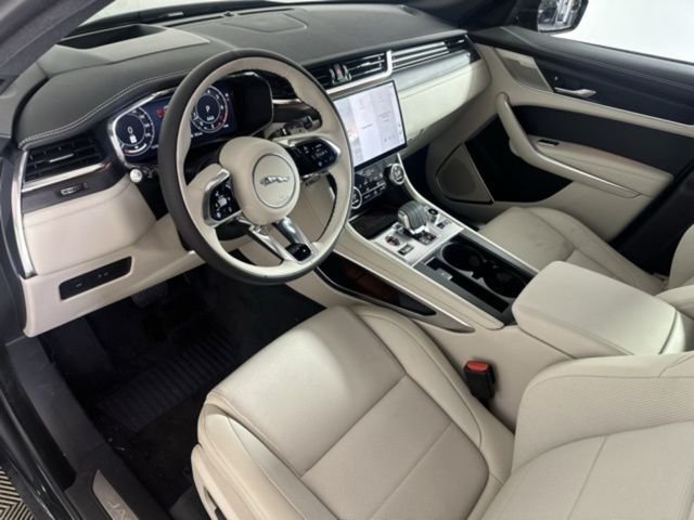 2026 Jaguar F-Pace R-Dynamic S - Photo 11