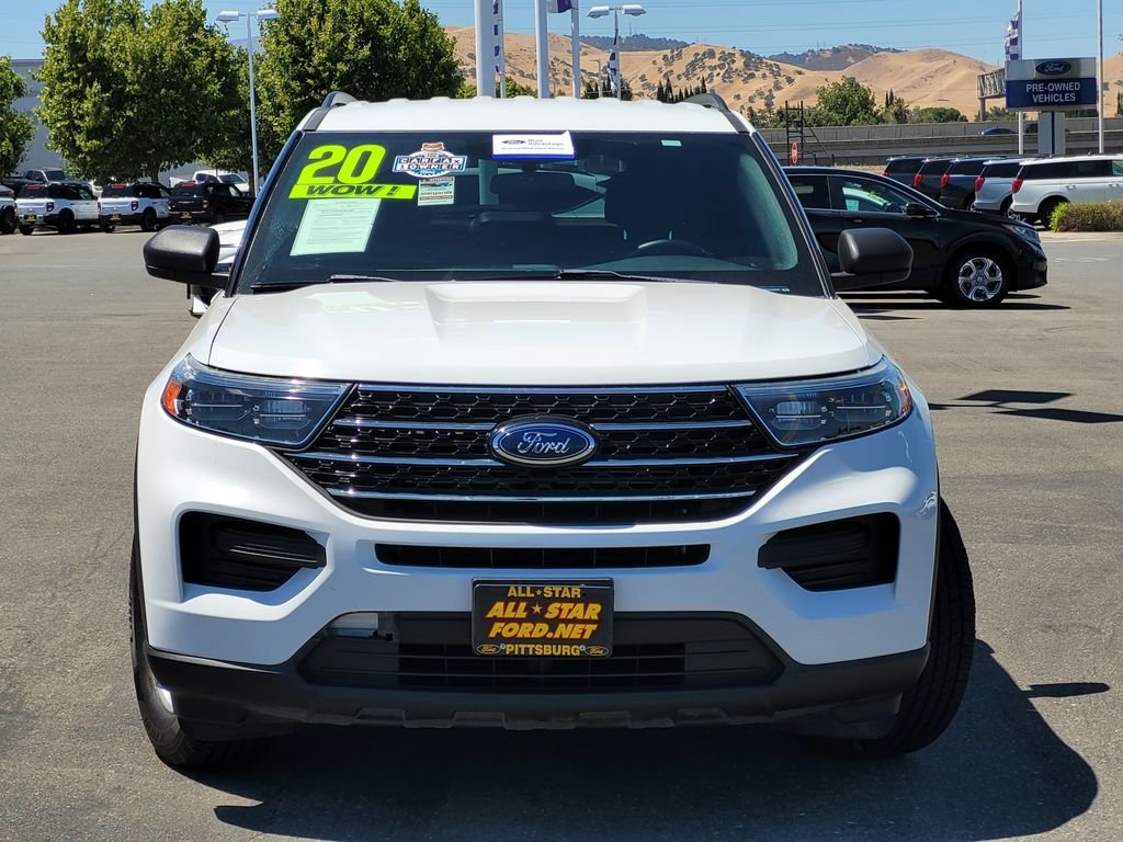 Certified Used 2020 Oxford White Ford XLT image 2