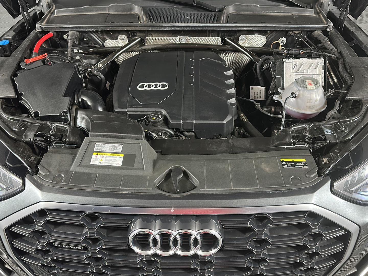 Used 2023 Daytona Gray Pearl Effect Audi S line Premium image 3