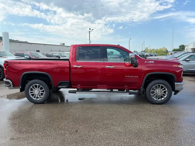 2026 Chevrolet Silverado 2500 HD LTZ - Photo 9