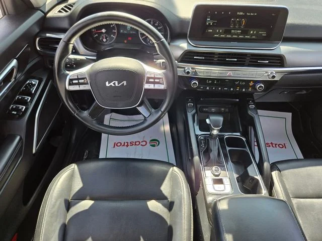 Used 2022 White Kia S image 14