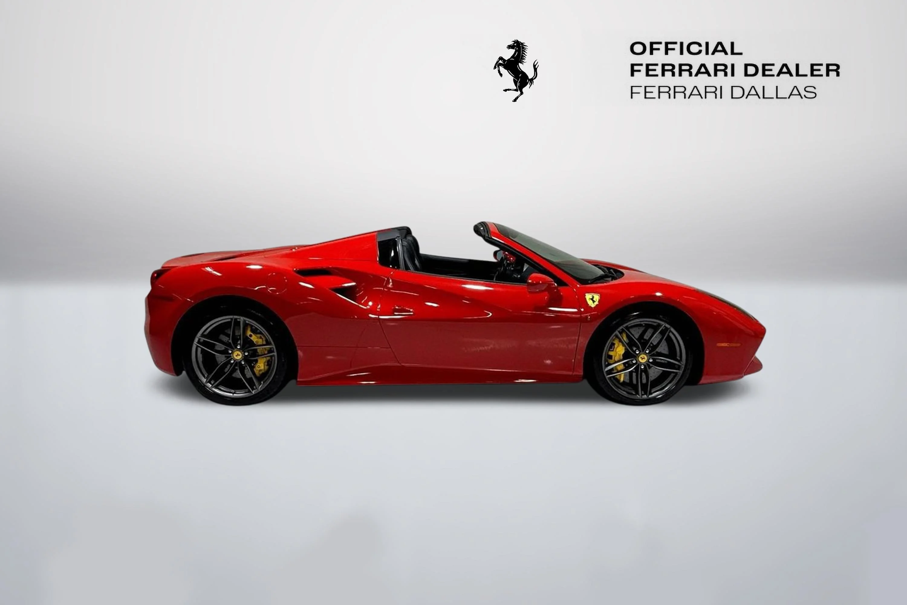 Used 2018 Rosso Corsa Ferrari  image 4