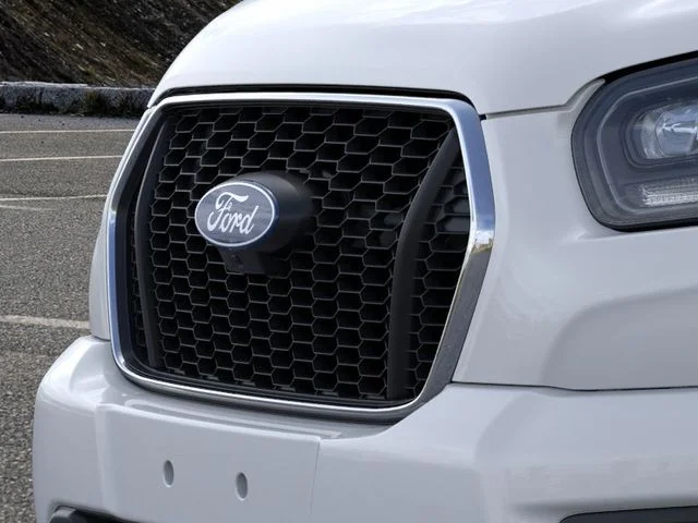 New 2026 Oxford White Ford XLT image 17