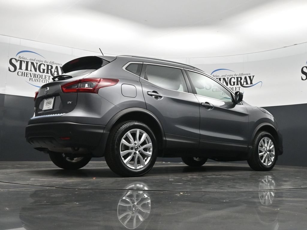 Used 2022 Gray Nissan SV FWD Xtronic CVT image 32