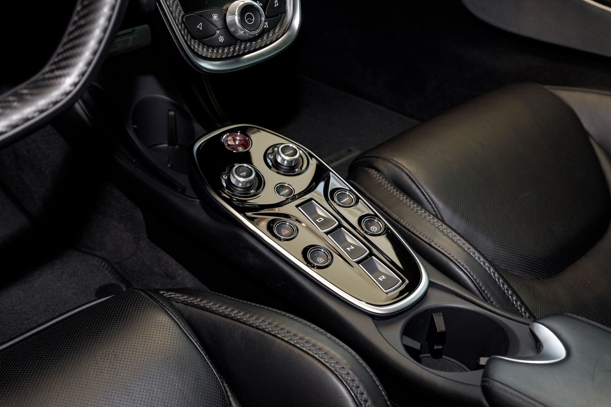 Used 2023 Red Metallic McLaren  image 22