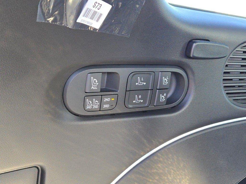 New 2026 White Hyundai Calligraphy AWD image 20