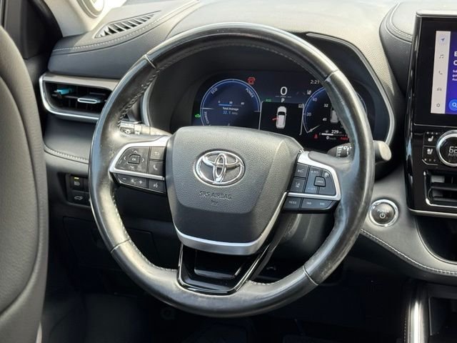 Used 2023 Cypress Toyota Hybrid Limited image 30