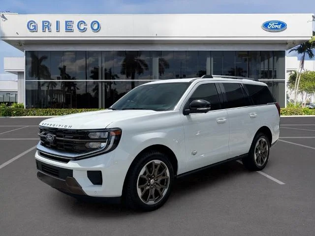 New 2027 Star White Metallic Tri-Coat Ford King Ranch® image 24
