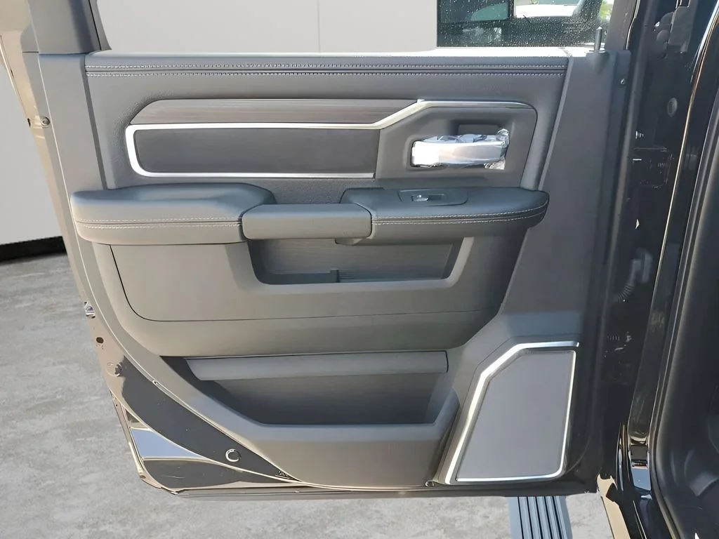 2025 RAM 2500 Laramie - Photo 23