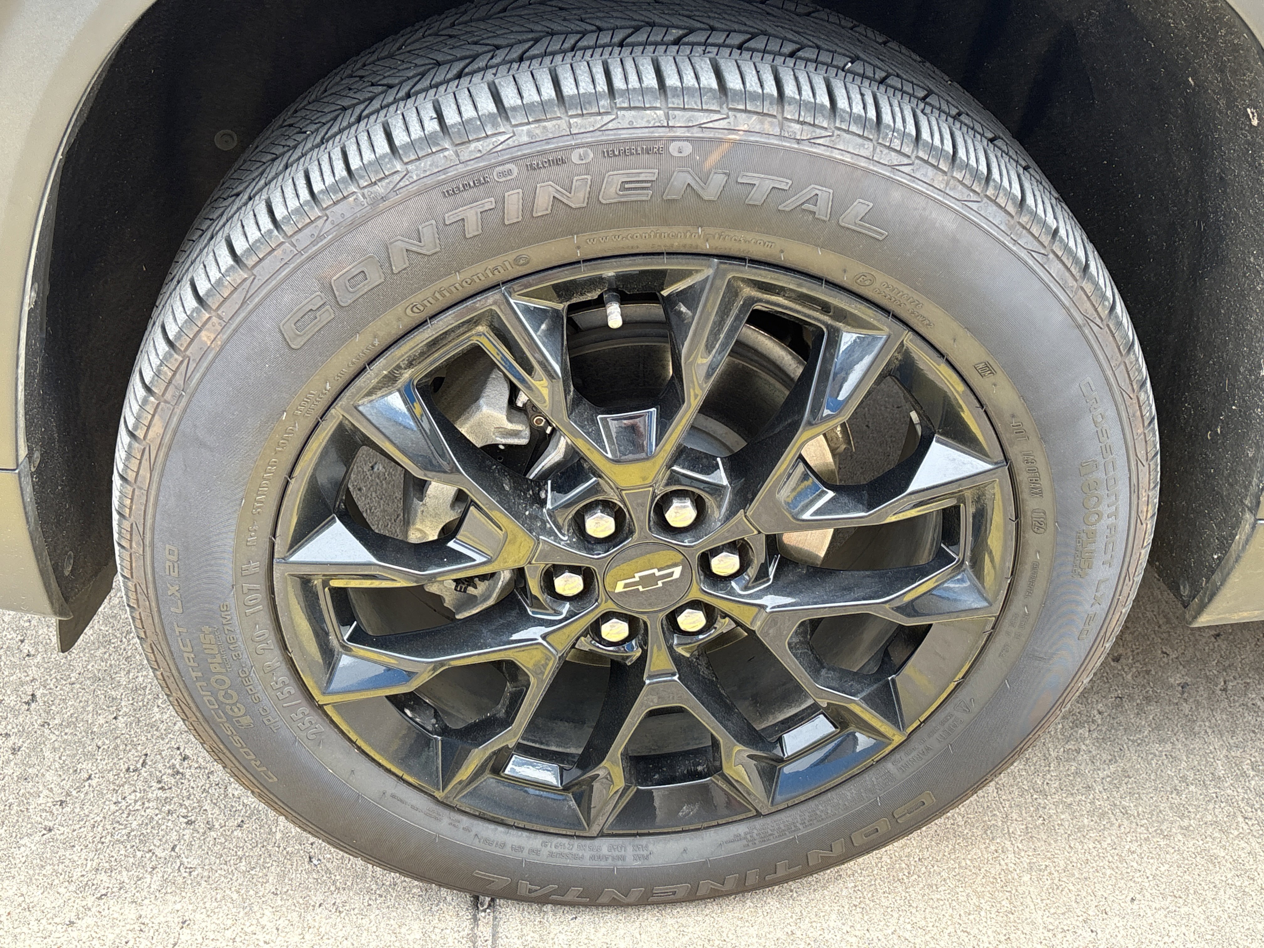 Used 2024 Mosaic Black Metallic Chevrolet LT image 13