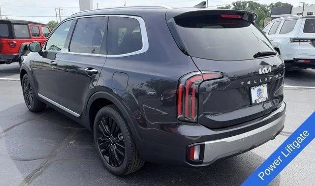 Used 2025 Metal Kia SX image 10