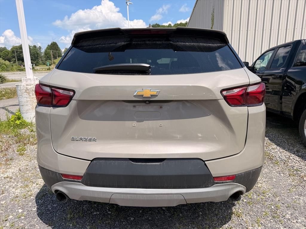 Used 2021 Gray Chevrolet LT image 20
