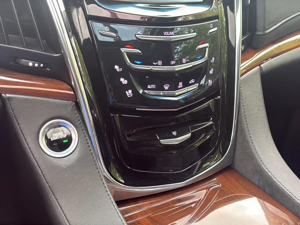 Used 2017 Silver Cadillac Premium image 20